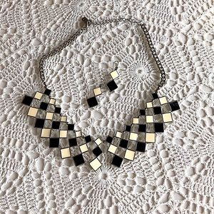 Boutique 🌟 Unique Jewelry Set - Necklace & Earrings